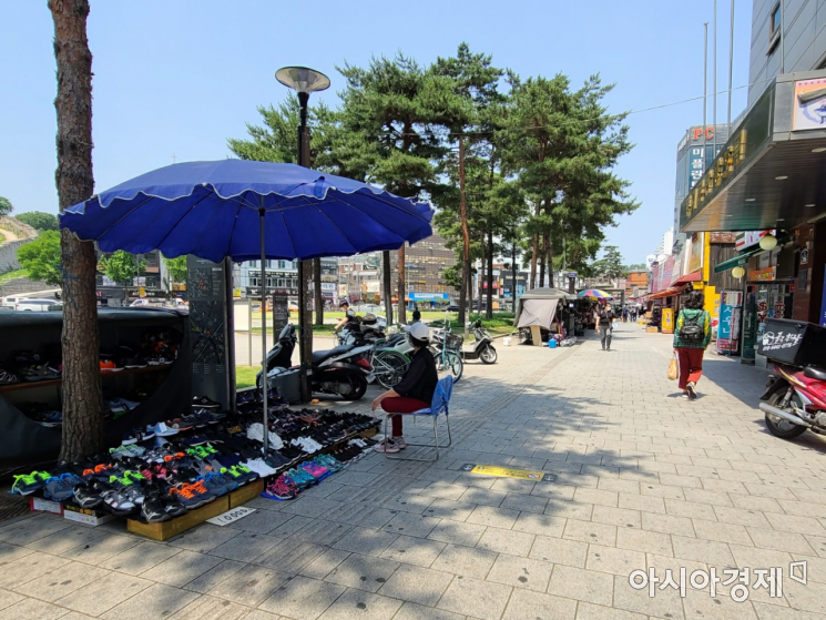 8일 오후 서울 동대문구의 한 거리/사진=김가연 기자 katekim221@asiae.co.kr