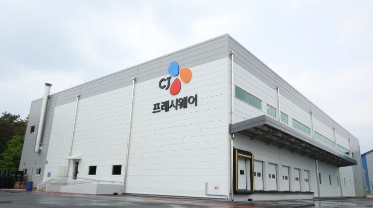 CJ프레시웨이, 이천 ‘센트럴키친’ 가동…600곳에 반조리상품 제공