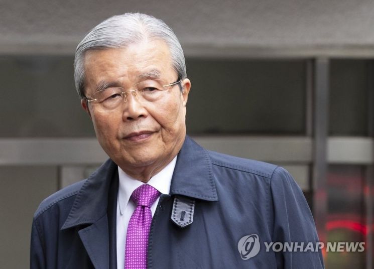 [종합]"세월호 유족 텐트" 김종인, 차명진 발언 옹호 이경전 교수 영입 철회