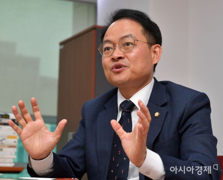 [초선 기대주] 민주당 허영 "기본소득, 출마 때부터 구상…단단히 준비했다"