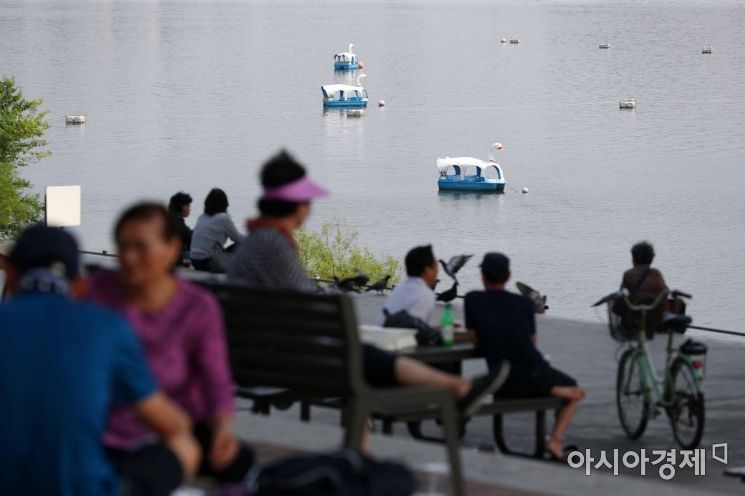 [포토]더위 피신 