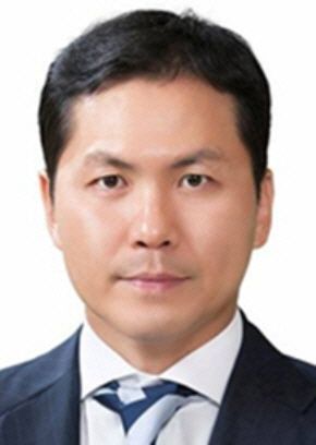 한국콜마 오너2세 윤상현 부회장 대표이사 사임