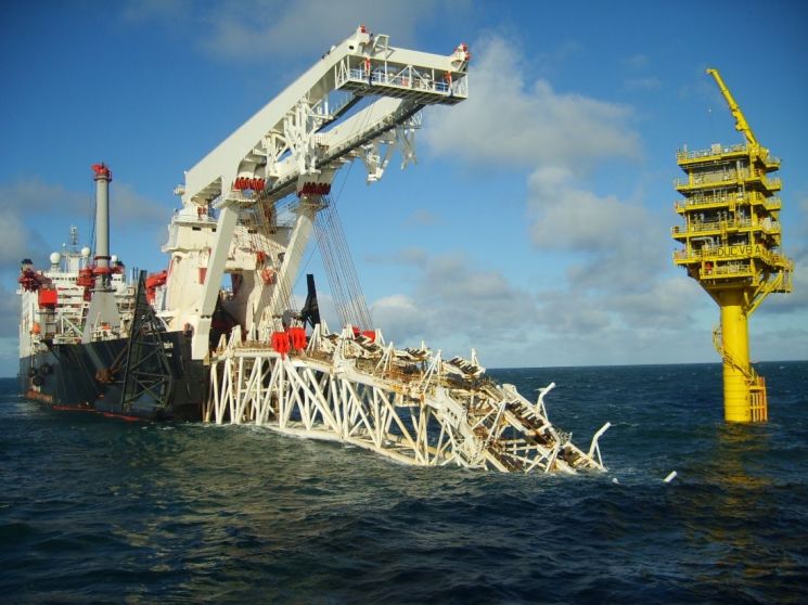 독일, "미국이 제재해도 러시아와 가스관 사업 계속할 것"