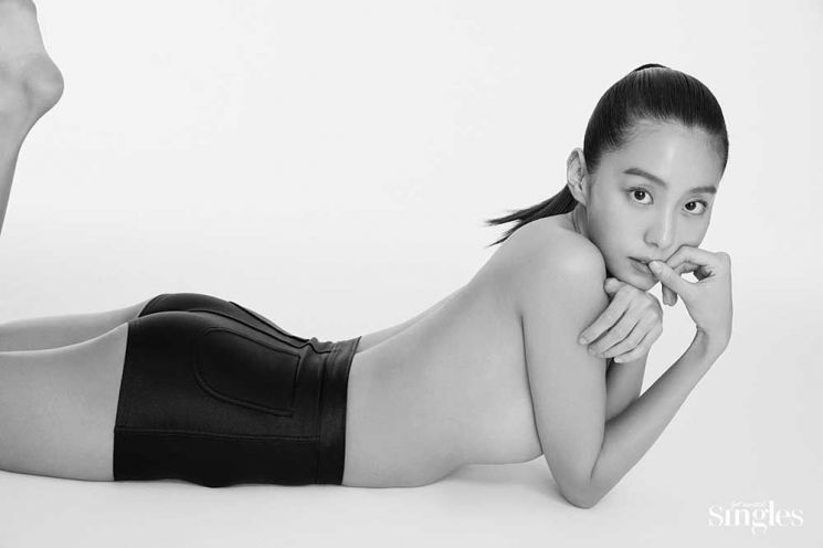 배우 유이. 사진=싱글즈