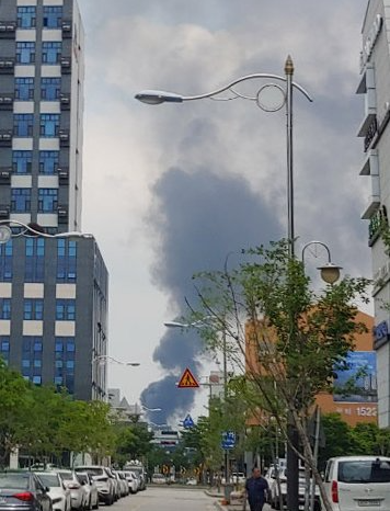 6월19일 오전 11시53분께 전라북도 전주시 덕진구 팔복동 전주종합폐차장에서 불이 났다. [이미지출처=연합뉴스]