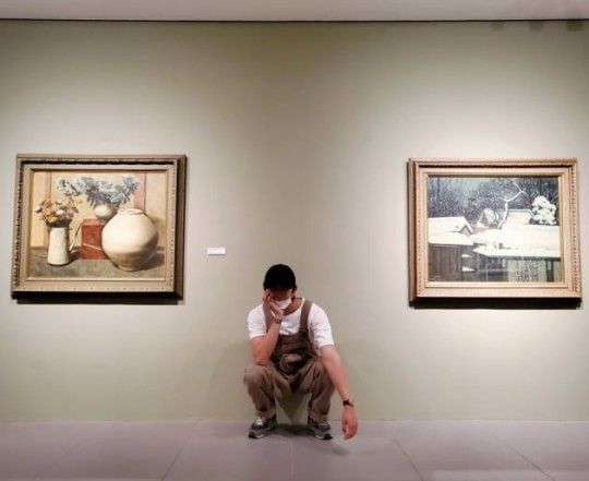 방탄소년단 RM, 여유로운 미술관 나들이 "오랜만에" 