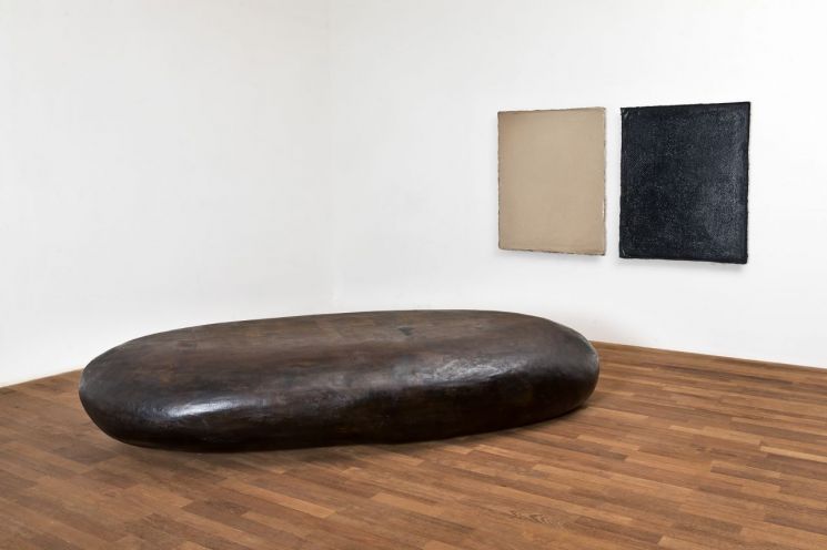 [갤러리산책] 수행하듯 색으로 좋은 기운을 쌓아가다