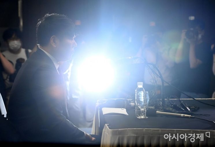 [포토] 굳은 표정의 강정호