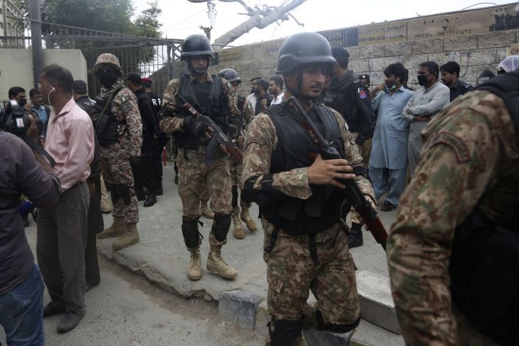 파키스탄 반군조직, 증권거래소 공격…"괴한 4명 전원 사살"(종합)
