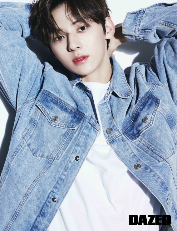 그룹 뉴이스트 민현 화보