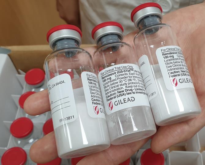 '렘데시비르' 오늘부터 국내 공급…중증환자 투약(상보) 