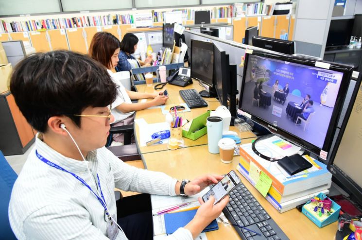 류경기 중랑구청장 취임 2년 '유튜브 라이브 정례조례' 화제 
