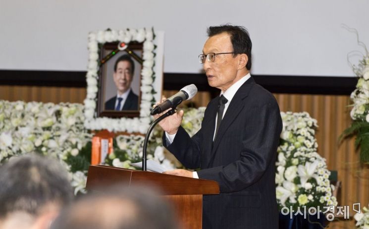 [포토] 조사하는 이해찬 대표