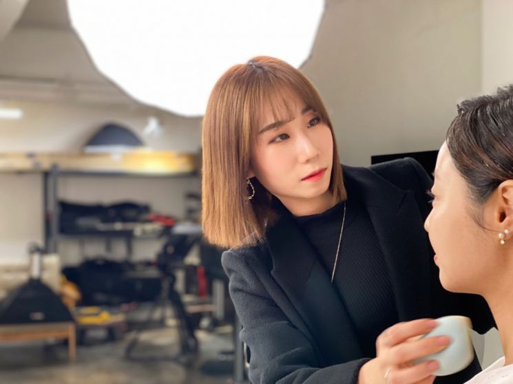 뮤비 촬영 전 뾰루지는 어떻게 해요? 아이돌 피부 메이크업 QnA♡