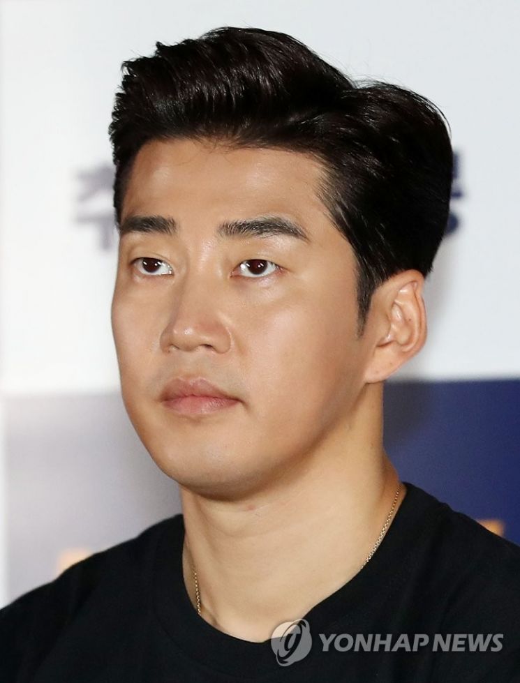 윤계상, 이하늬와 결별 후 영화감독 데뷔