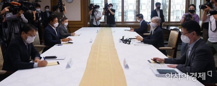 [포토] 통신3사 CEO 간담회 연 최기영 장관