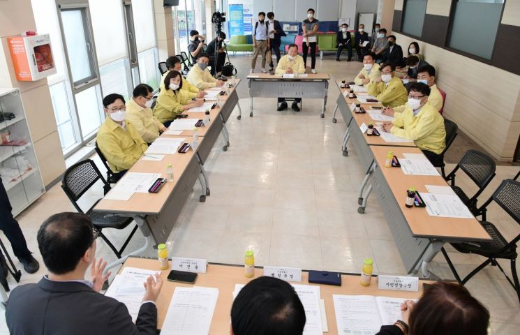 김인호 서울시의회 의장 코로나19 현장방문 및 직원격려
