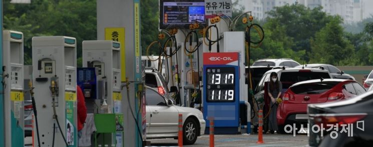 [포토] 차량 몰린 알뜰주유소
