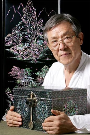 송방웅 국가무형문화재 제10호 나전장 명예보유자