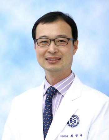 오는 9월 출범하는 코로나19 감염대응을 위한 의료 인공지능 컨소시엄 창립준비위원장을 맡은 최병욱 연세대 의대 영상의학과 교수<세브란스 제공>