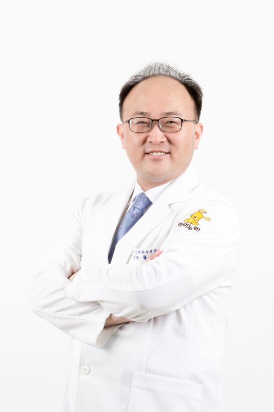 아이누리한의원 황만기 원장