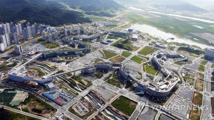 행정수도 이전 어떤 효과 있을까…해외 사례 보니