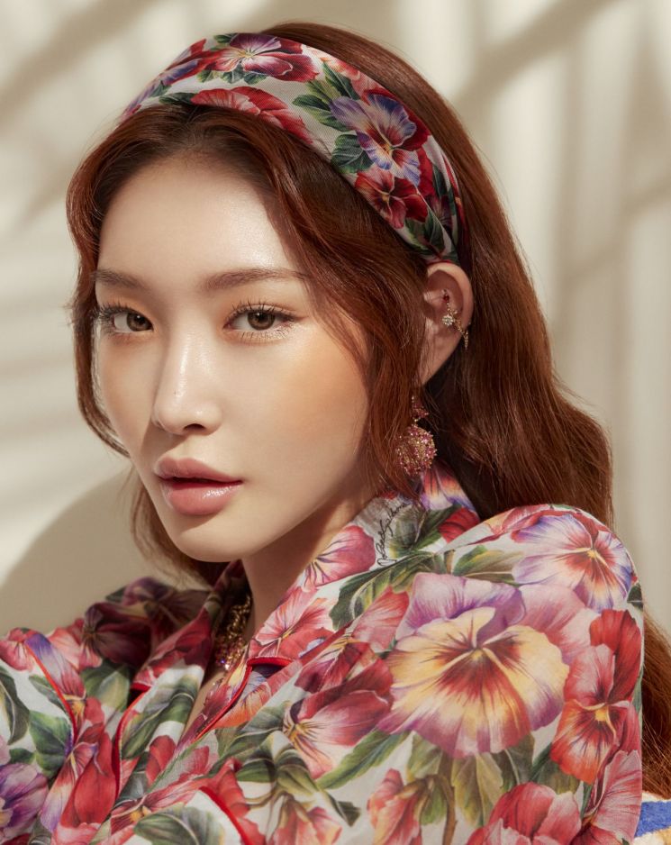 청하 바캉스 메이크업 룩