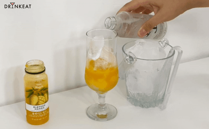 [드링킷] 망고가 통째로 들어간 망고 칵테일