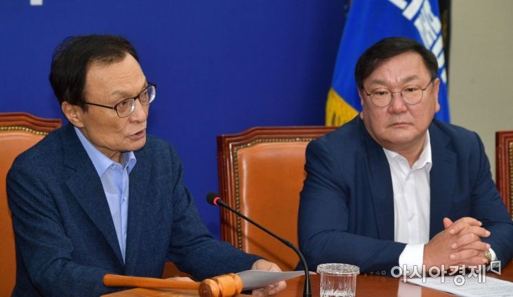 이해찬 더불어민주당 대표가 29일 국회에서 열린 최고위원회의에 참석, 모두발언을 하고 있다./윤동주 기자 doso7@