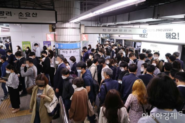 마스크 필터용 부직포 수출 일부 허용…"산업 경쟁력 강화 조치"