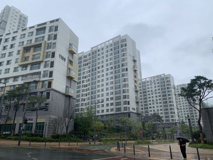 부동산시장 초강력 제재…집값 담합 잡는 '부동산 감독기구' 나온다