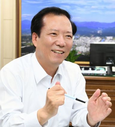 구인모 거창군수 [이미지출처=거창군]
