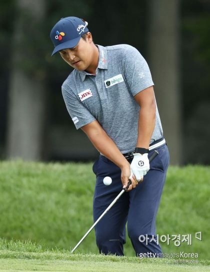 이경훈의 분전 '10타 차 공동 34위'…그리요 '4타 차 선두'