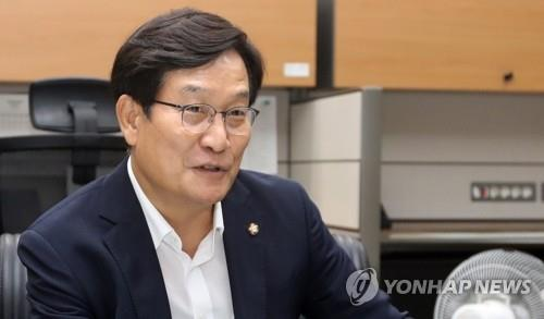 [종합] 진중권 "文에게 세 번 뜨악" 신동근 "오로지 조국 악감정"