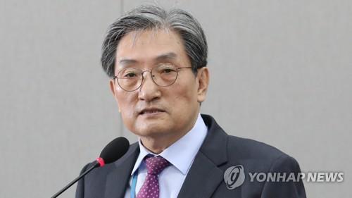 노영민 전 대통령 비서실장 [이미지출처=연합뉴스]