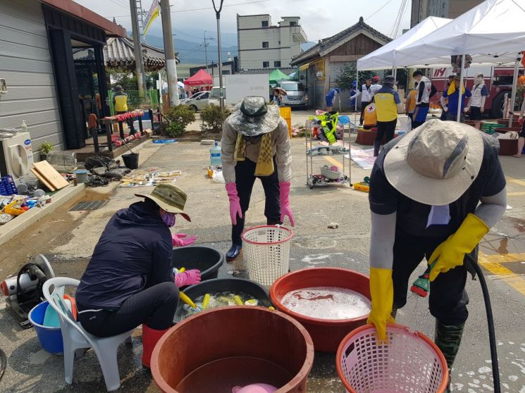 보성군의회, 구례 수해 복구현장 봉사활동 펼쳐