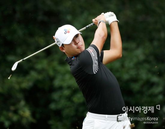 김시우 2타 차 선두 "8언더파 폭풍 샷"…"홀인원 봤어?"