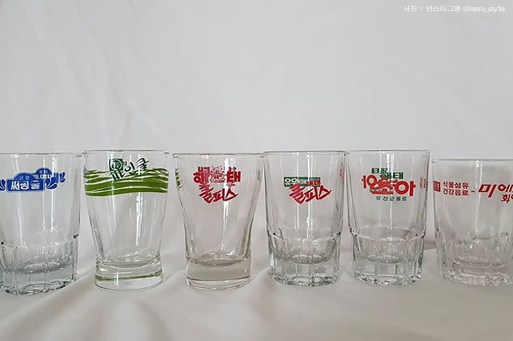 [드링킷] 레트로 유리잔으로 술자리를 더 힙하게