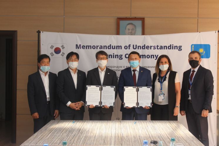 신한카드, 카자흐스탄 車1위 '아시아오토'와 제휴