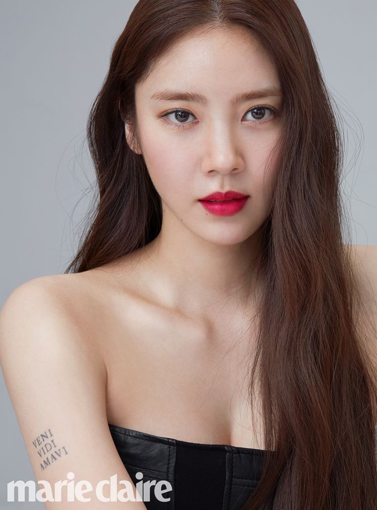 배우 손담비 화보