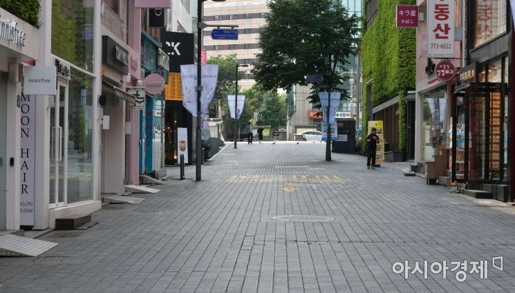 [포토] 인적 끊어진 명동 쇼핑거리