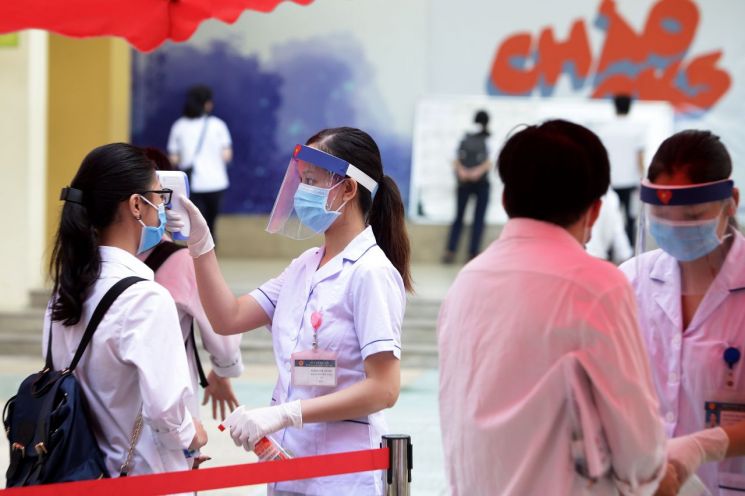 베트남 코로나19 재확산...문열던 관광업계 비상 