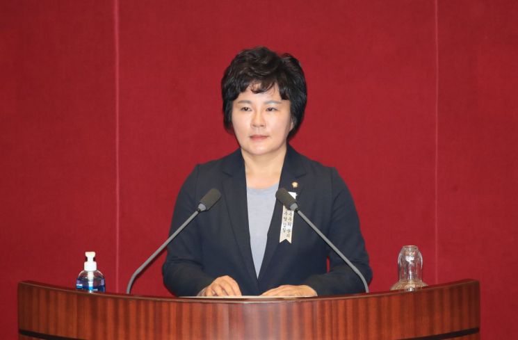 진혜원 서울동부지검 발령에 조수진 "표창장 준 셈"