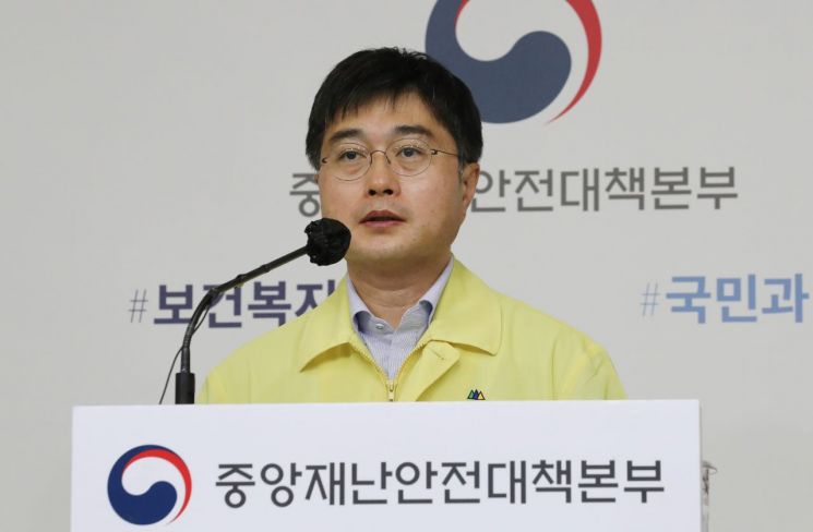 "거리두기 조정 방안, 내년 1월2일 확정해 발표"(상보)