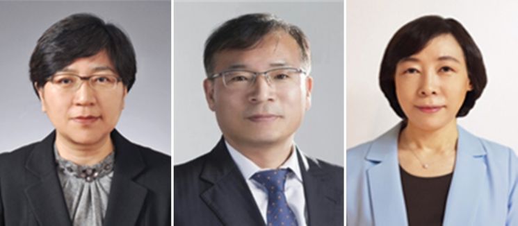 문재인 대통령은 초대 질병관리청장에 정은경 질병관리본부장(왼쪽부터)을, 보건복지부 2차관에 강도태 보건복지부 기획조정실장을, 여성가족부 차관에 김경선 고용노동부 기획조정실장을 각각 내정했다. <이하 사진=청와대 제공>