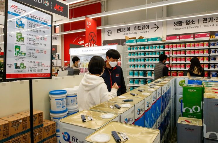 대형 인테리어 매장은 'DIY족' 놀이터