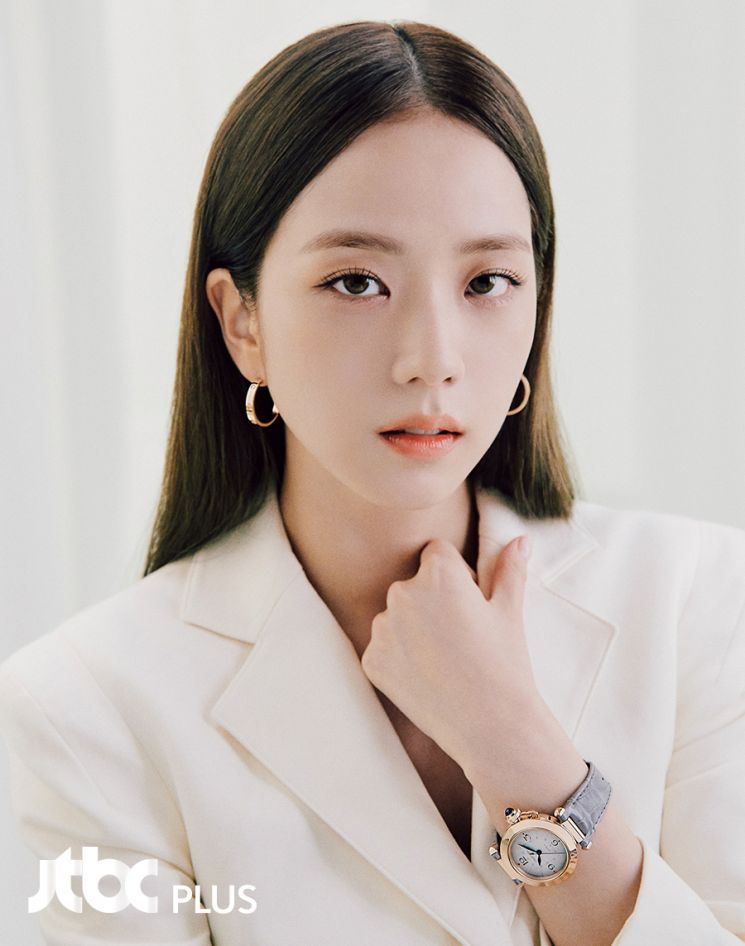 지수의 아름다운 눈·코·입