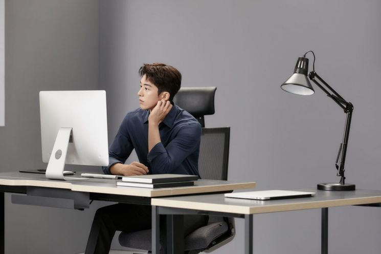 박보검·남주혁·공유·박서준… 가구업계, 남자 모델에 꽂히다