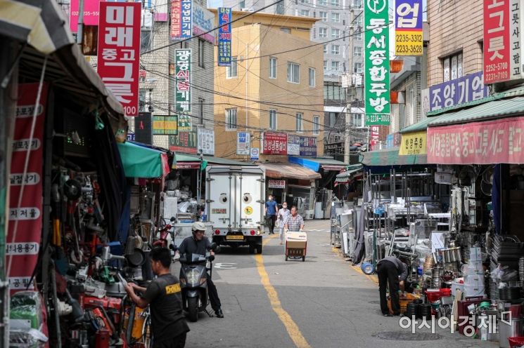 8월 카드 소비, 증가세 주춤…"9월 이후가 걱정"