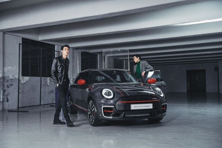 MINI JCW 클럽맨 T51 에디션